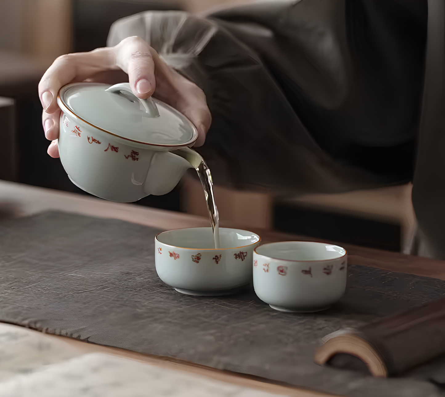 Podróżny zestaw kung-fu z malowaną ceramiką