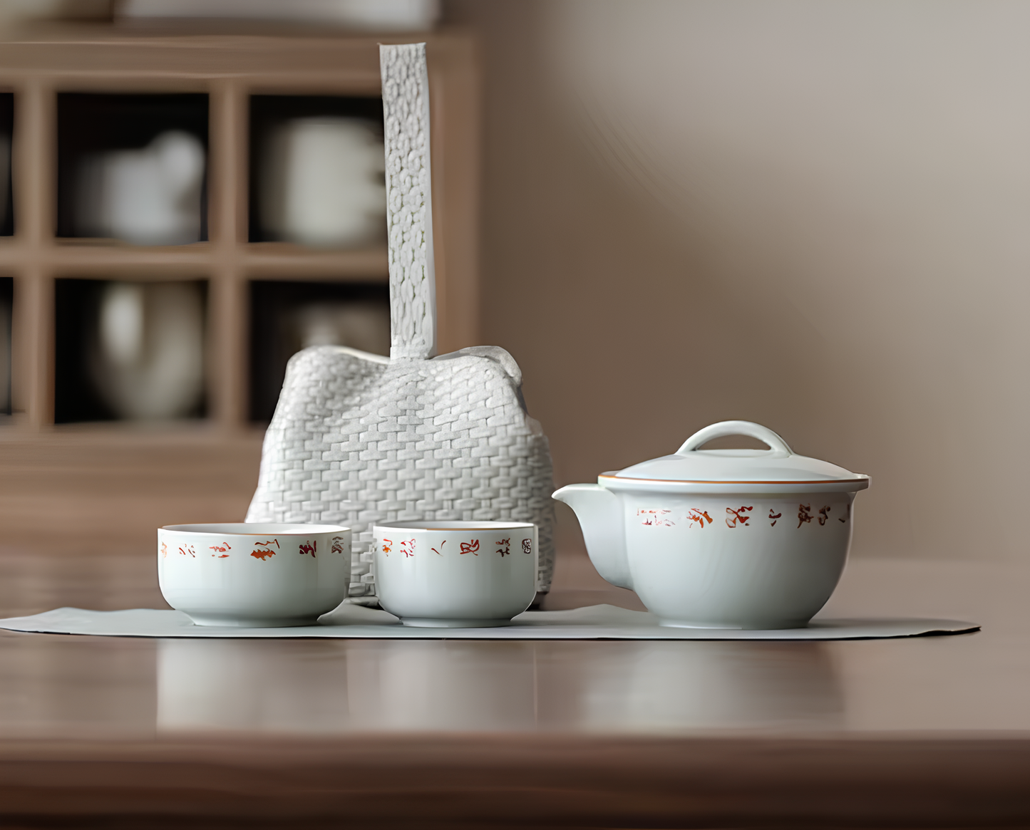 Podróżny zestaw kung-fu z malowaną ceramiką
