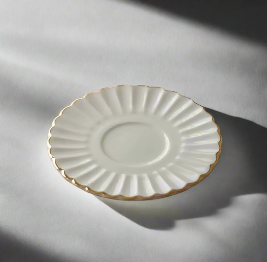 Podstawka z białego porcelanowego „nefrytu” - 2 szt.